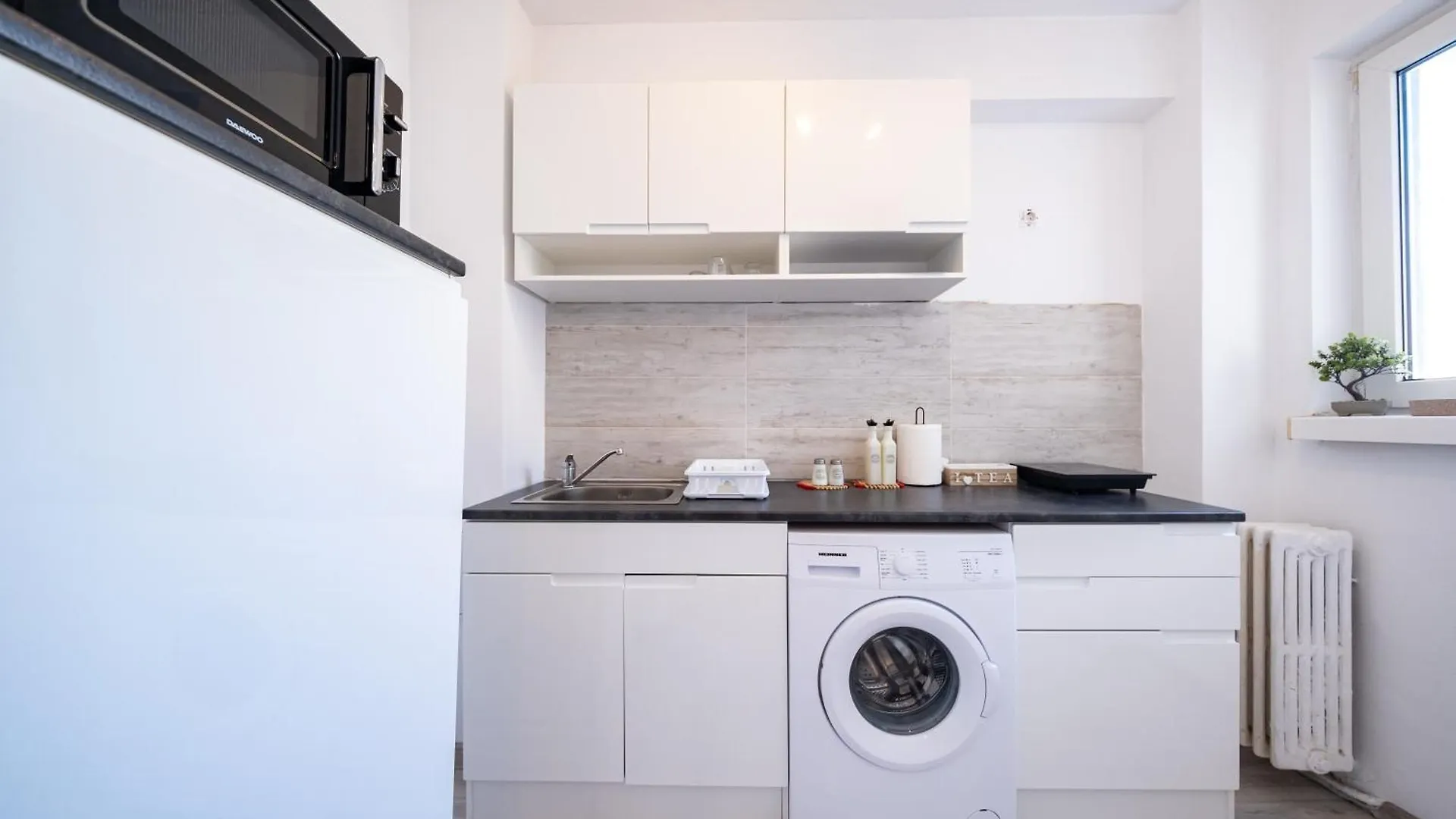 Apartment Ultracentral Calea Victoriei Old City 3Br Bucharest Romania