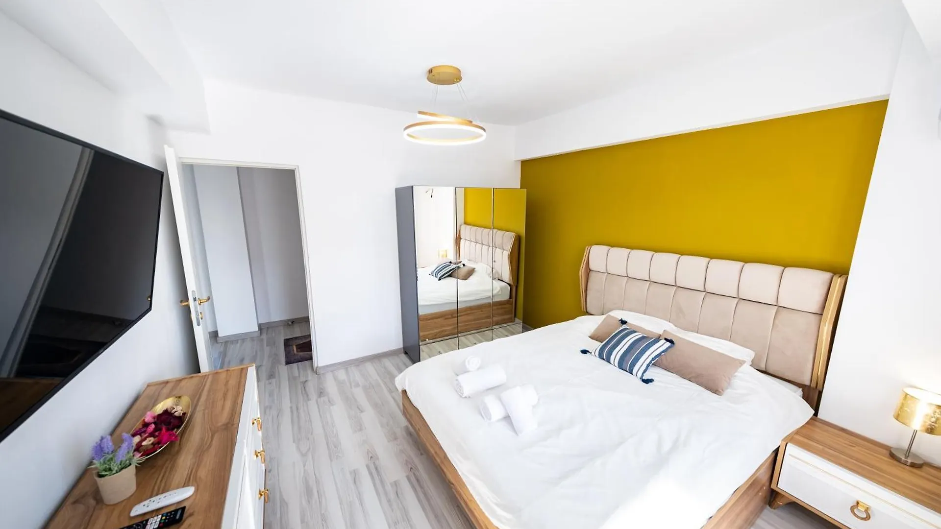Ultracentral Calea Victoriei Old City 3Br Bucharest Romania