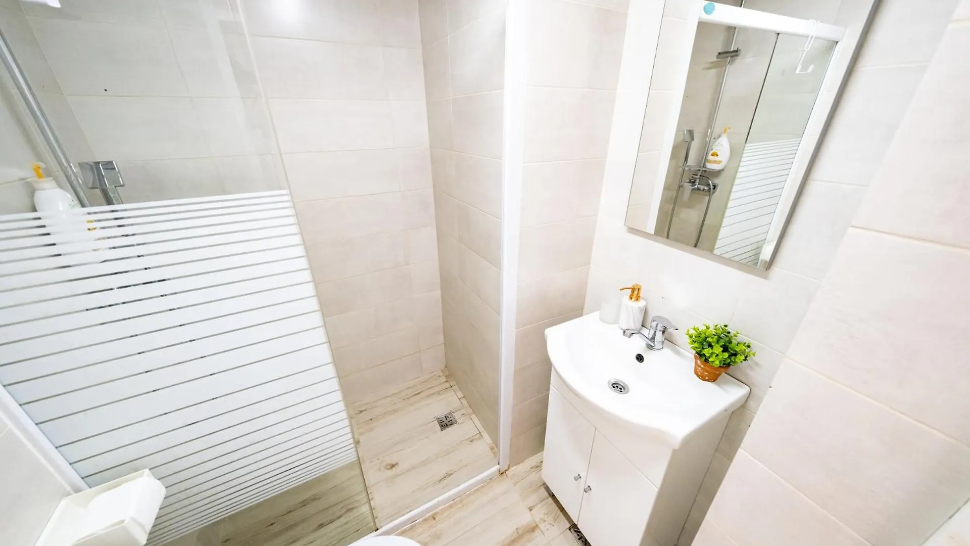 Ultracentral Calea Victoriei Old City 3Br Bukarest 0*,